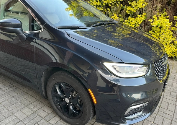 Chrysler Pacifica cena 139500 przebieg: 58500, rok produkcji 2021 z Człuchów małe 326
